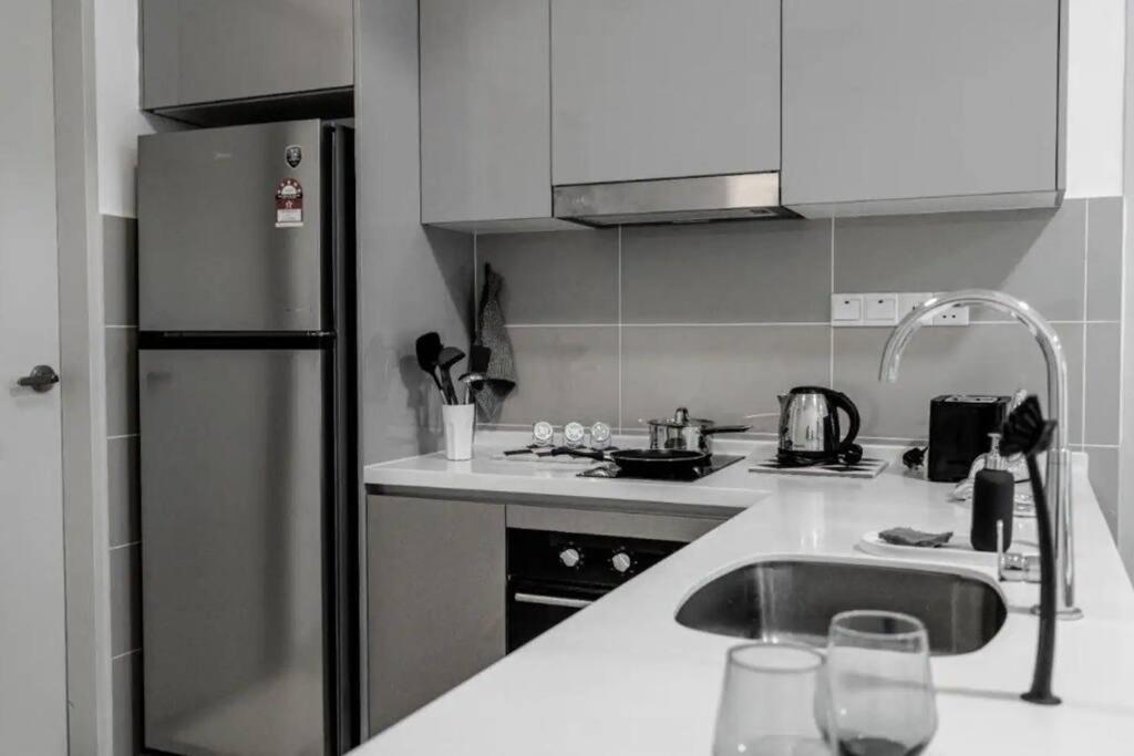 Trion Kl - 2 Bedroom, 5 Pax, Netflix, Free Car Park Pangsapuri *