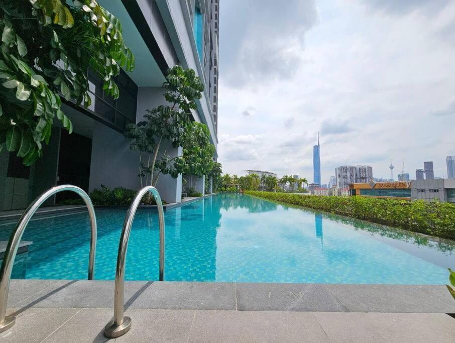Trion Kl - 2 Bedroom, 5 Pax, Netflix, Free Car Park * Kuala Lumpur